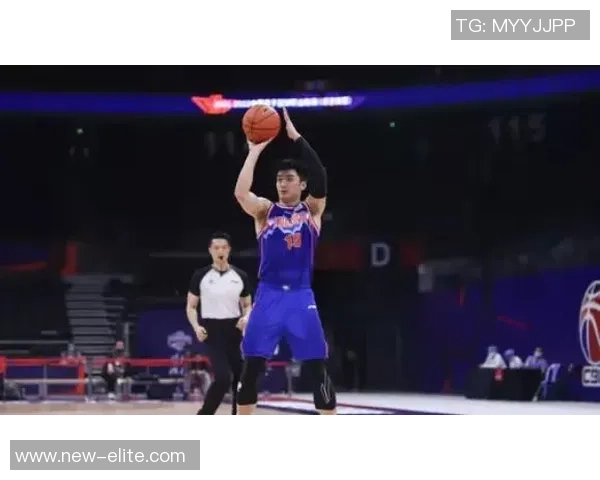 齐麟的崛起之路：从默默无闻到篮球赛场的璀璨明星